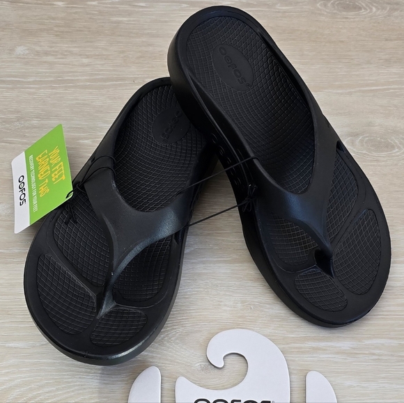 OOFOS Shoes - OOFOS Black Sandals with Slip-On Comfort